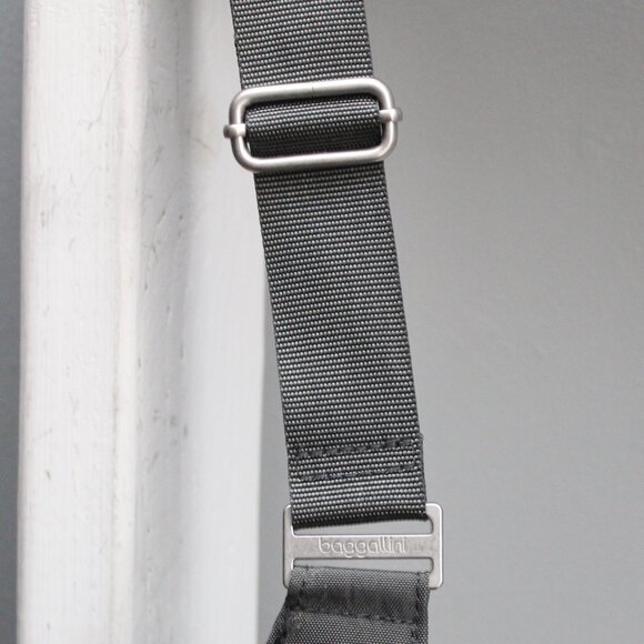 Baggallini Charcoal Gray Nylon Cross Over Crossbody Bag with Removable Wristlet - Picture 5 of 11